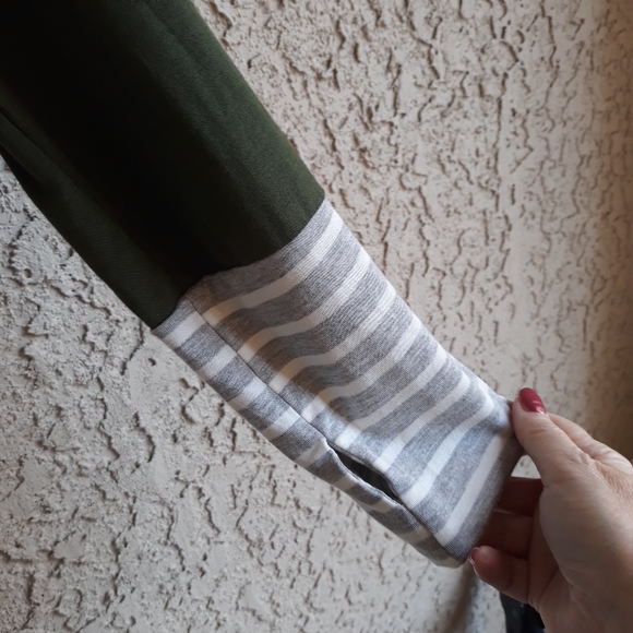 Striped Cowl Neck Shirt - Picture 5 of 5